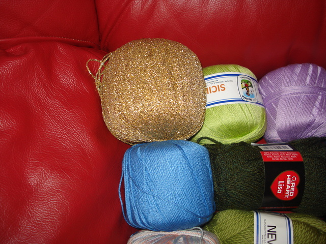 La shopping de ate - Fire de tricotat / crosetat, nasturei, accesorii